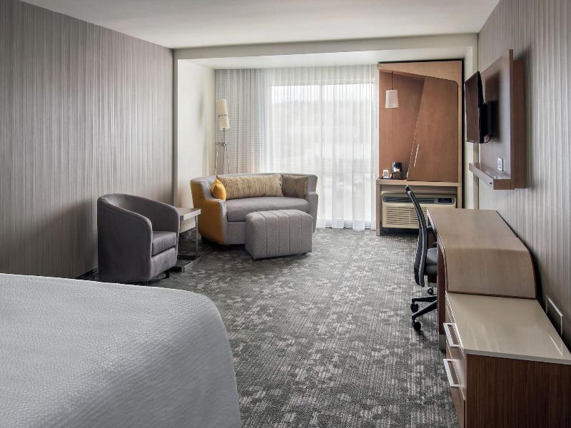Courtyard Schenectady at Mohawk Harbor image