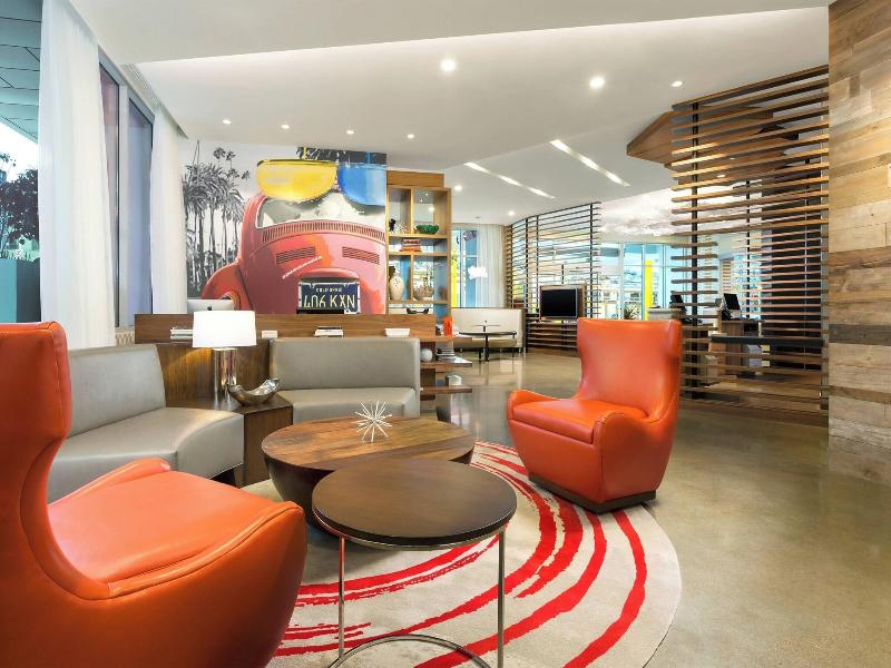 Courtyard By Marriott Santa Monica image