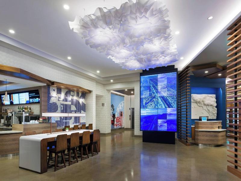 Courtyard By Marriott Santa Monica image