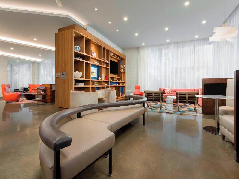 Courtyard By Marriott Santa Monica image