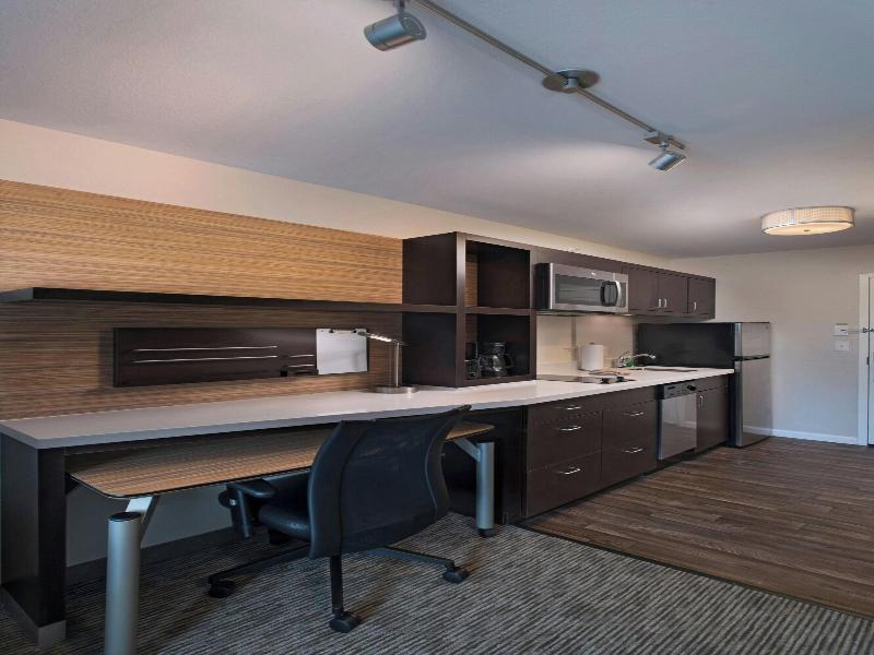 TownePlace Suites Slidell image