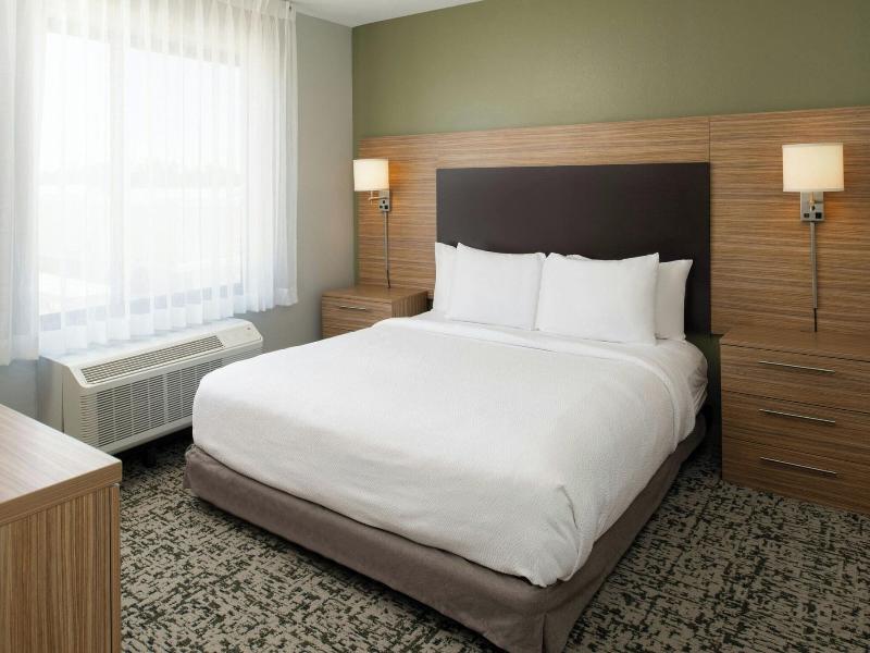 TownePlace Suites Slidell image