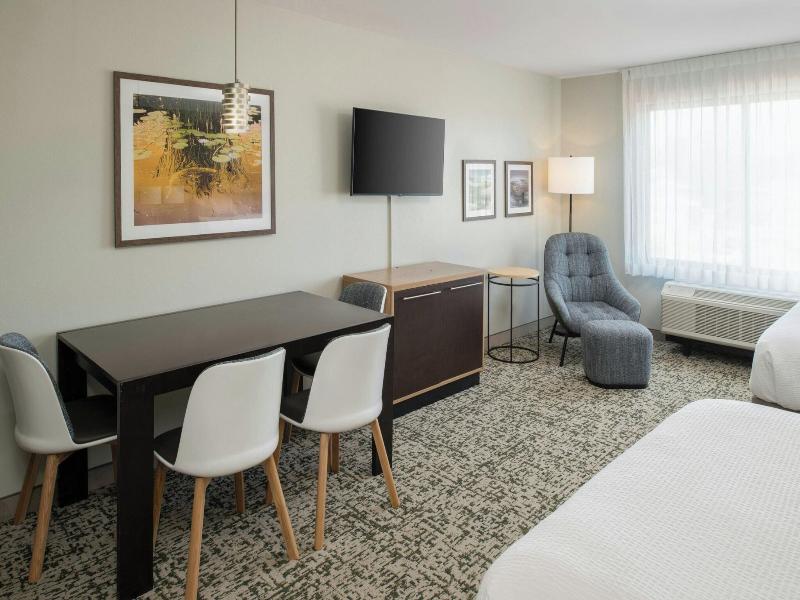 TownePlace Suites Slidell image
