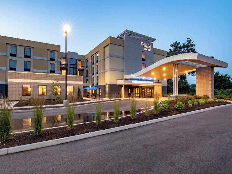 Fairfield Inn & Suites Springfield Holyoke image