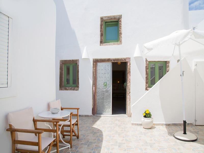 Ayoba Santorini image