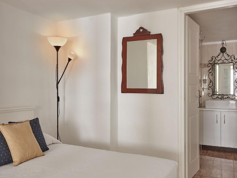 SUITE STANDARD — photo 5