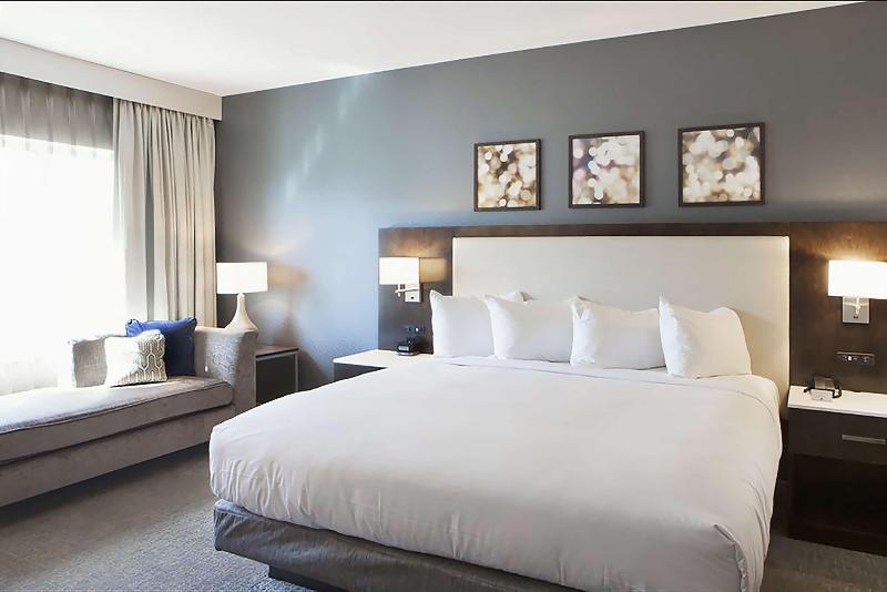 Hilton Garden Inn Minneapolis University Area image