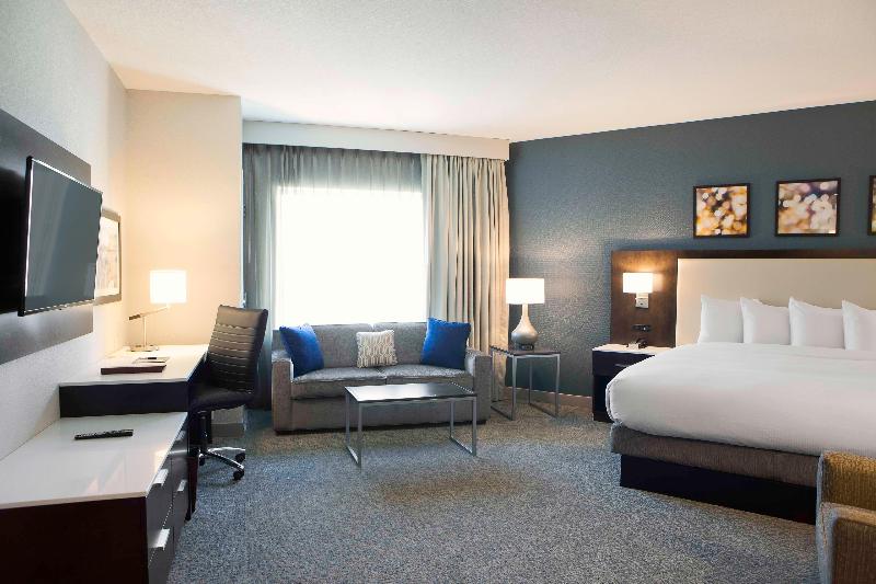 Hilton Garden Inn Minneapolis University Area — photo 22