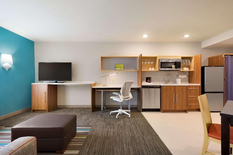 Home2 Suites Roanoke Airport image