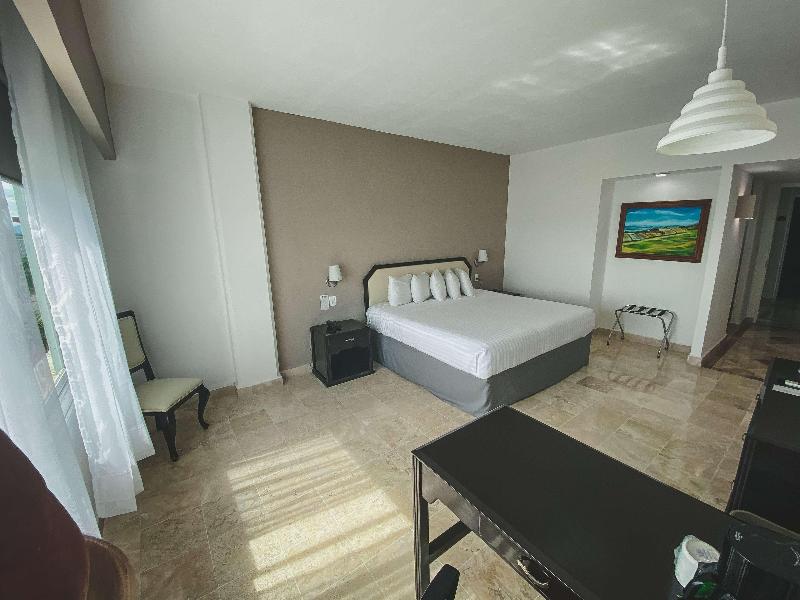 Days Inn by Wyndham Tuxtepec image