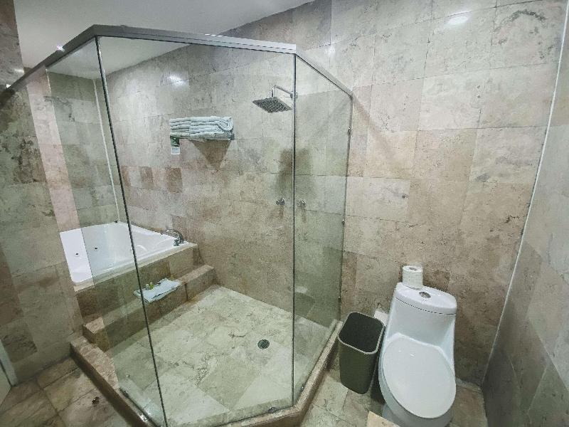 Days Inn by Wyndham Tuxtepec image