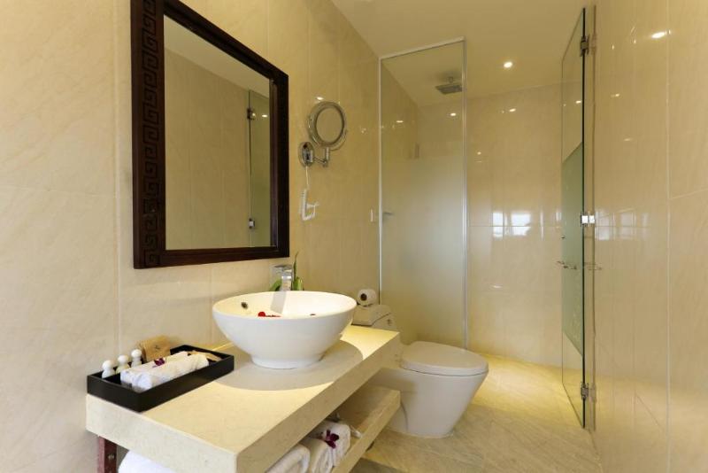 River Suites Hoi An Hotel image