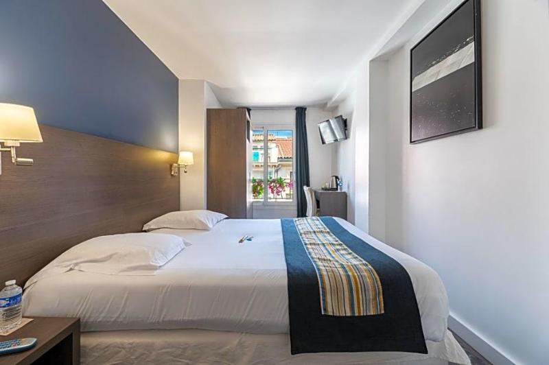 Hôtel Hoche image