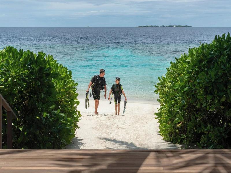 The St. Regis Maldives Vommuli Resort image
