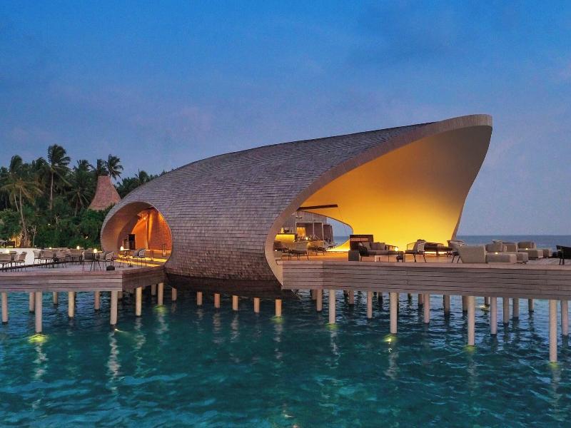 The St. Regis Maldives Vommuli Resort image
