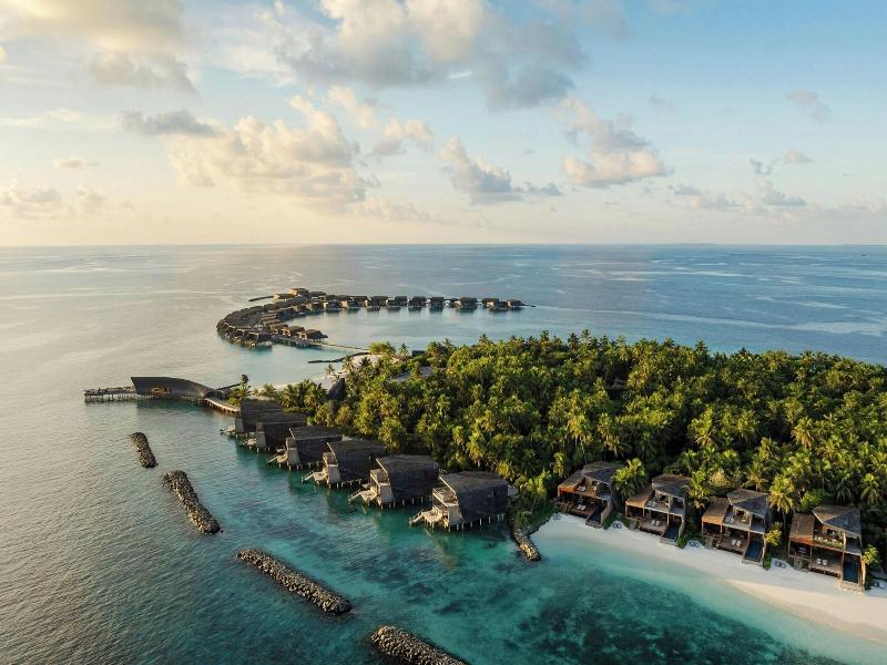 The St. Regis Maldives Vommuli Resort image