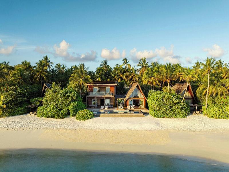 The St. Regis Maldives Vommuli Resort image