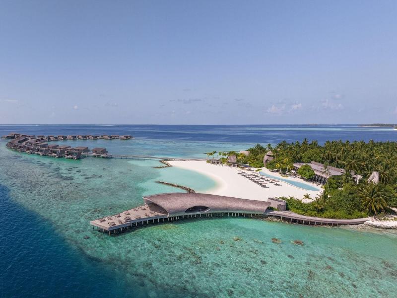 The St. Regis Maldives Vommuli Resort image