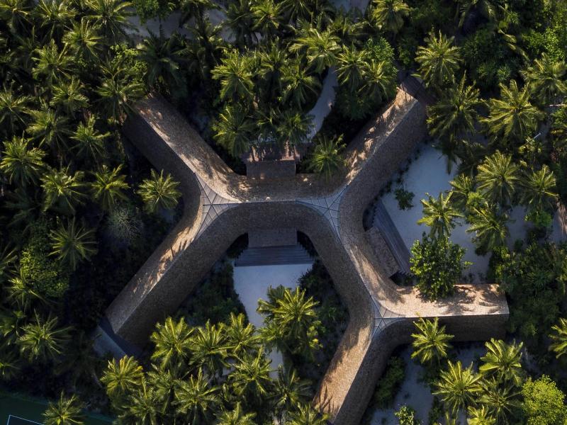 The St. Regis Maldives Vommuli Resort image