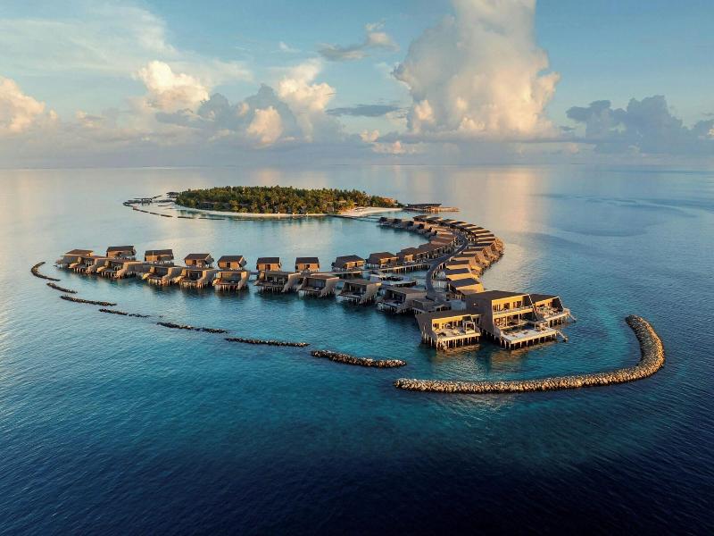 The St. Regis Maldives Vommuli Resort image