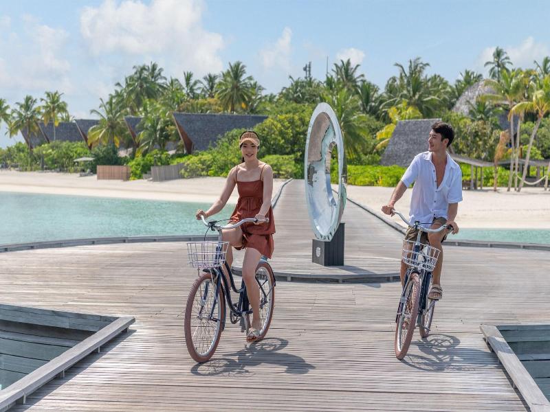 The St. Regis Maldives Vommuli Resort image