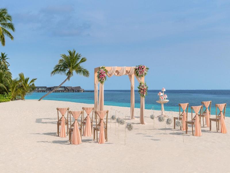 The St. Regis Maldives Vommuli Resort image