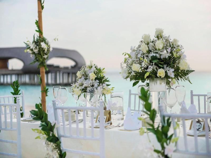 The St. Regis Maldives Vommuli Resort image