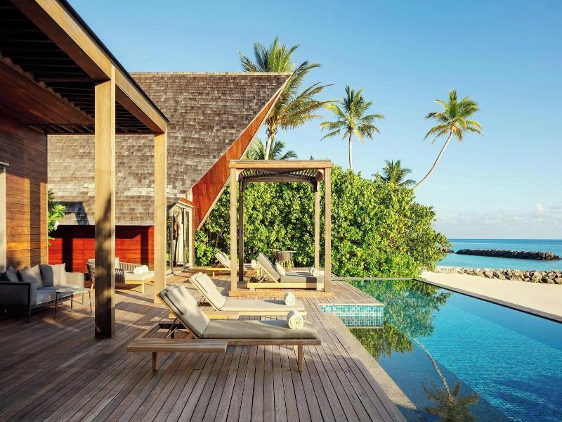 The St. Regis Maldives Vommuli Resort image