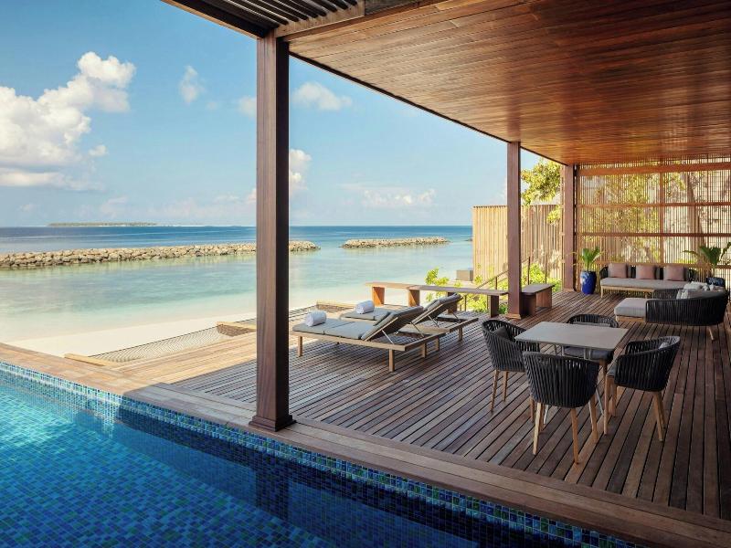 The St. Regis Maldives Vommuli Resort image