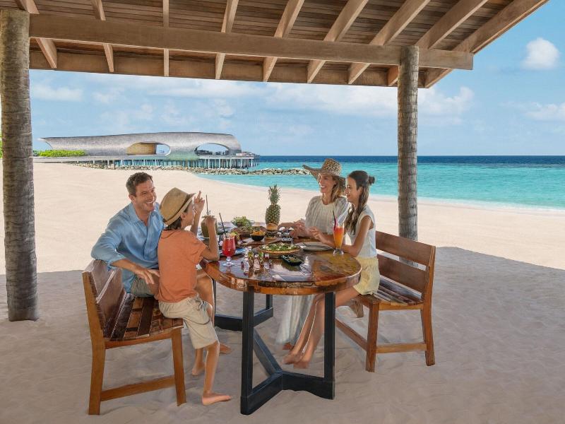 The St. Regis Maldives Vommuli Resort image