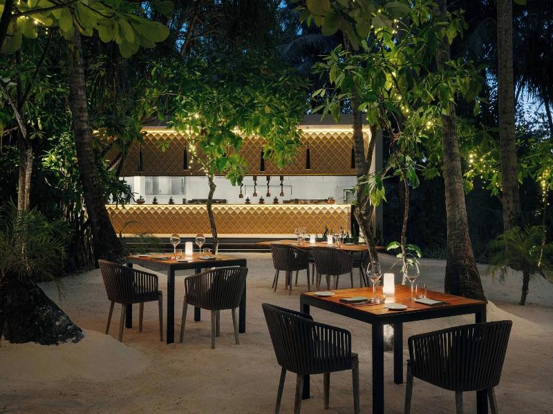 The St. Regis Maldives Vommuli Resort image