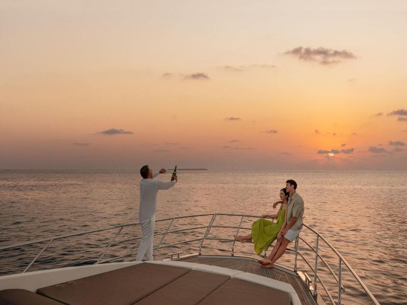 The St. Regis Maldives Vommuli Resort image