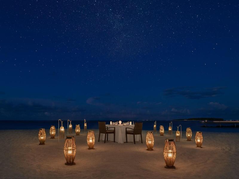 The St. Regis Maldives Vommuli Resort image