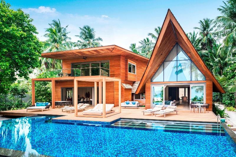 The St. Regis Maldives Vommuli Resort image