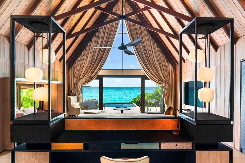 The St. Regis Maldives Vommuli Resort image