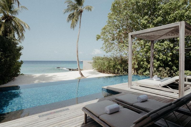 The St. Regis Maldives Vommuli Resort image