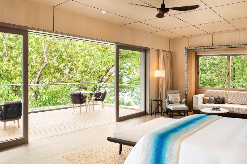 The St. Regis Maldives Vommuli Resort image