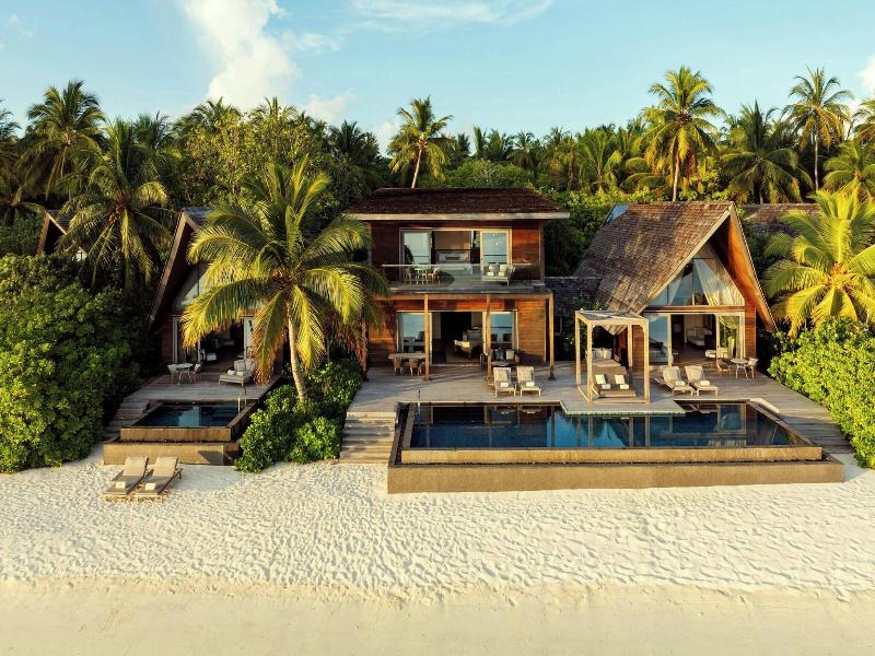 The St. Regis Maldives Vommuli Resort image
