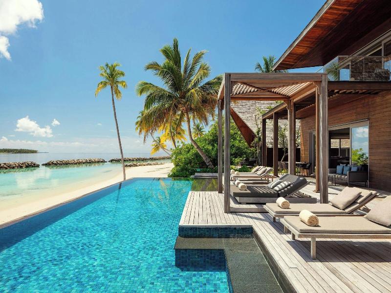 The St. Regis Maldives Vommuli Resort image