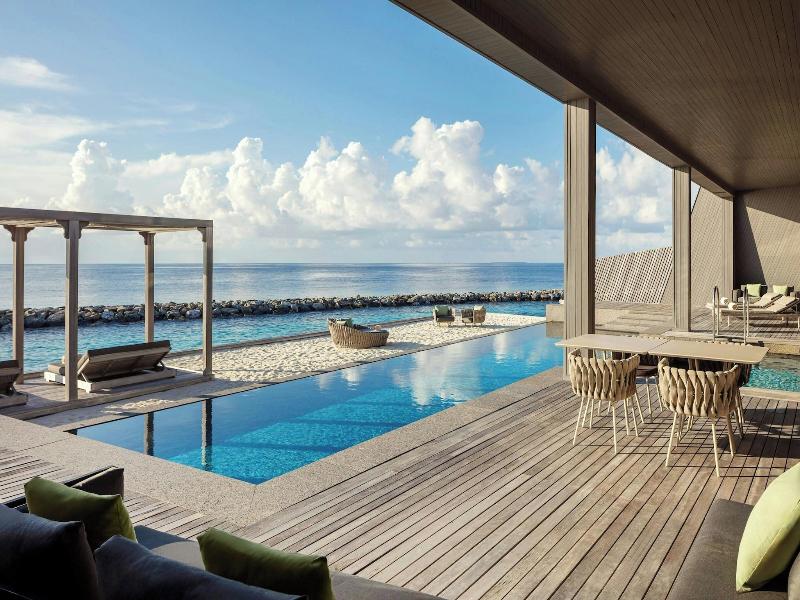 The St. Regis Maldives Vommuli Resort image