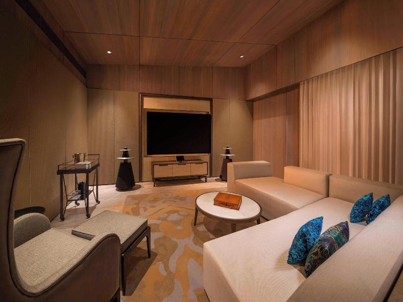The St. Regis Maldives Vommuli Resort image
