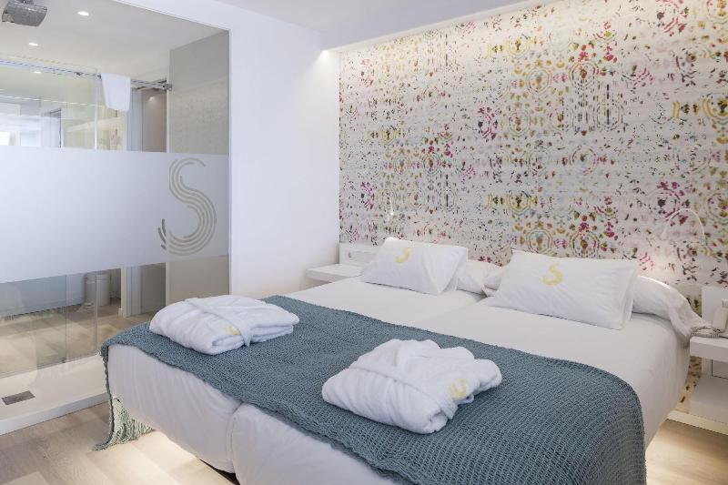 Sud Ibiza Suites image