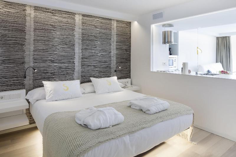 Sud Ibiza Suites image