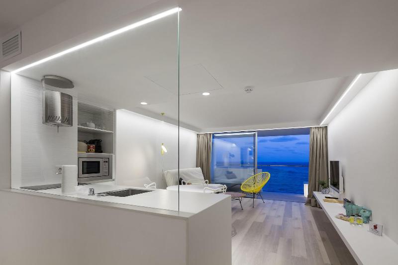 Sud Ibiza Suites image