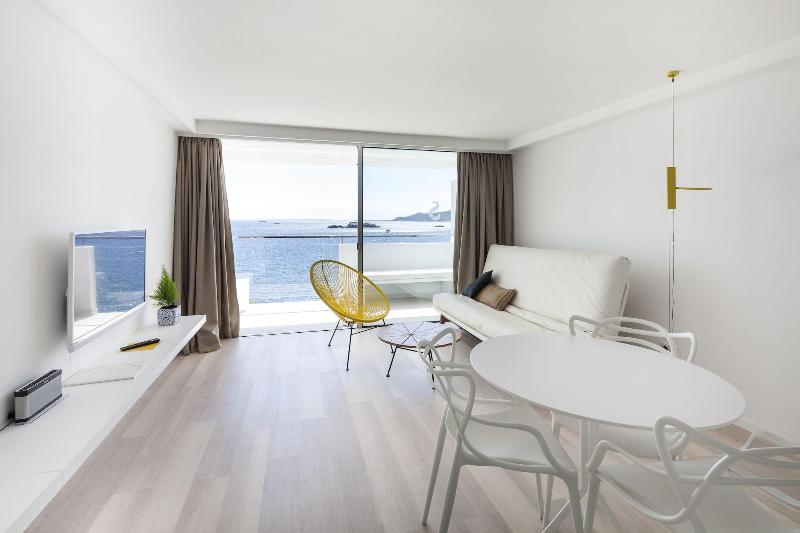 Sud Ibiza Suites image