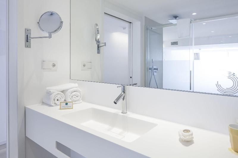 Sud Ibiza Suites image