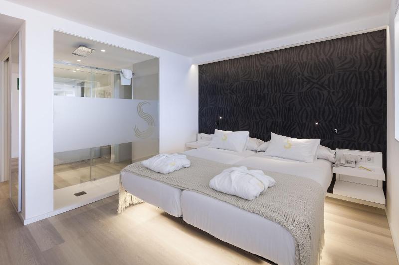 Sud Ibiza Suites image