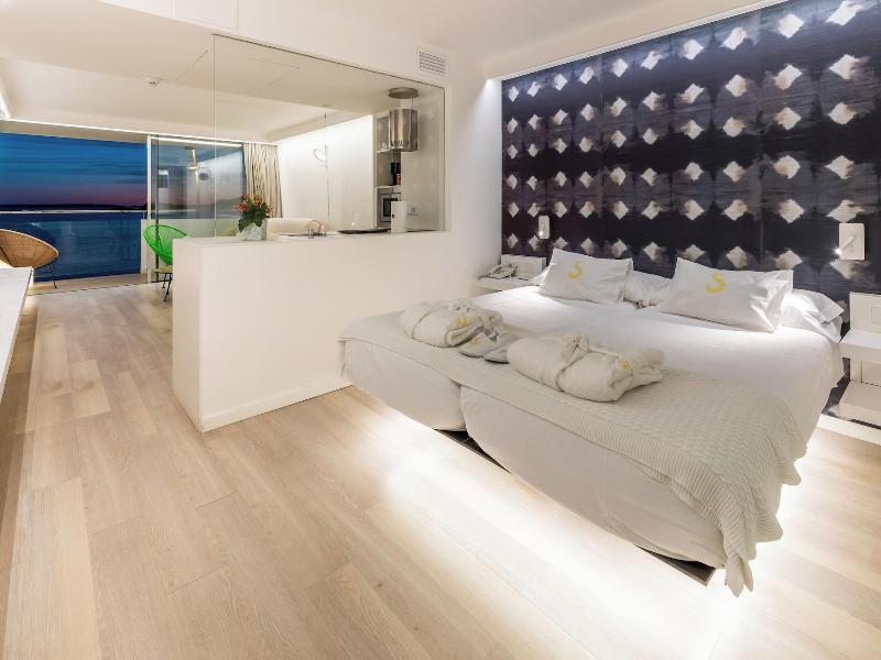 Sud Ibiza Suites image