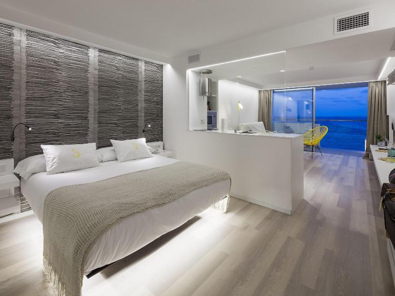 Sud Ibiza Suites image