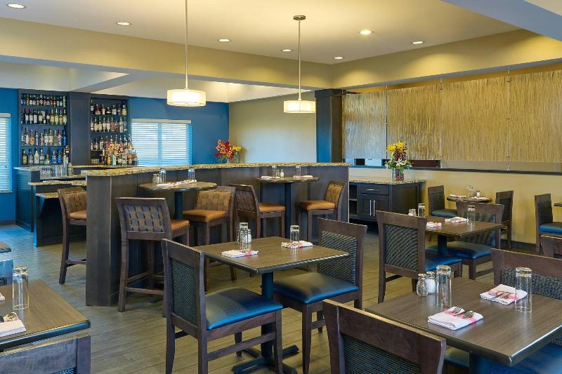 Four Points by Sheraton Williston image